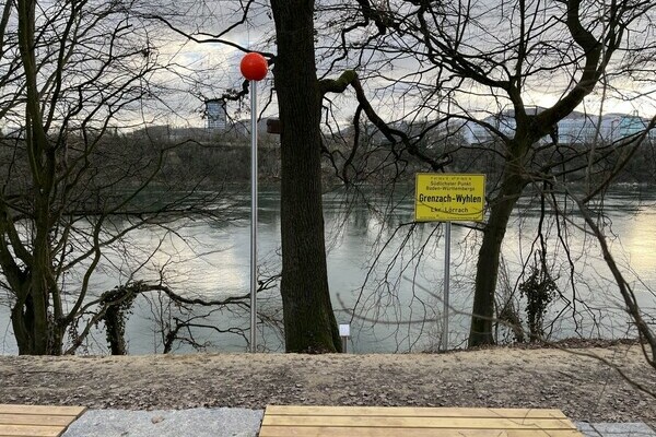 Südlichster Punkt Baden-Württembergs Copyright: (Mit freundlicher Genehmigung der Gemeinde Grenzach-Wyhlen) Südlichster Punkt Baden-Württembergs Copyright: (Mit freundlicher Genehmigung der Gemeinde Grenzach-Wyhlen)
