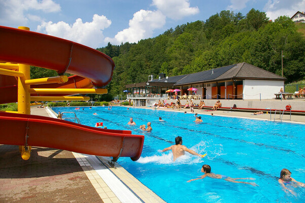 Freibad Alpirsbach Bildnachweis:  Stadt-Information Alpirsbach